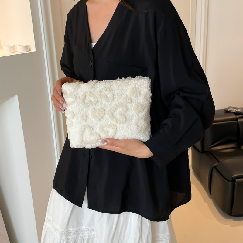2025 Cross-border cute velvet bag, zipper bag, mini jewelry, cosmetics storage, coin purse Specification drawing