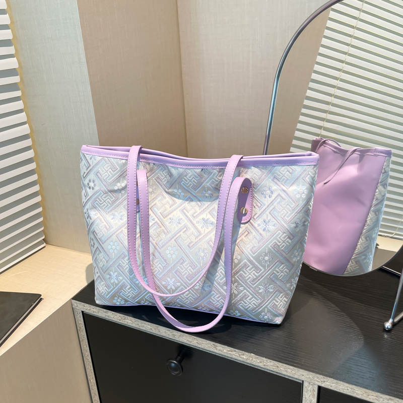 Cross-border Bohemian large-capacity bag, women's summer 2025 new style versatile shoulder bag, casual student tote bag full figure