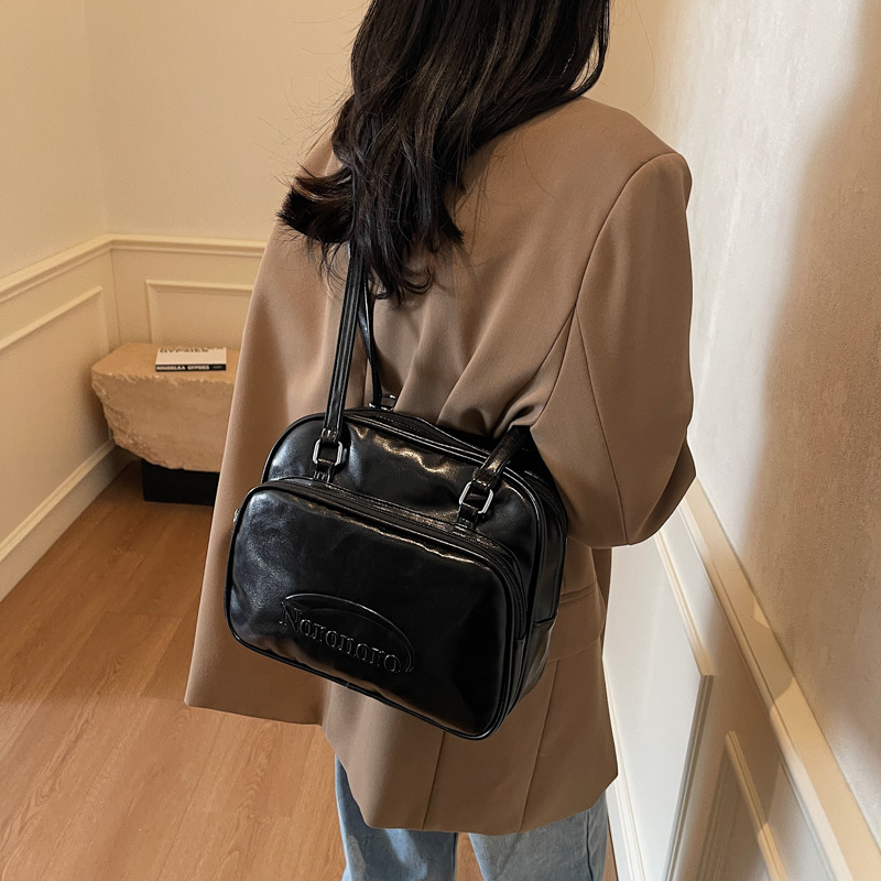 High-end backpack for women, 2025 new sweet and cool style, large-capacity college student backpack, Korean version single-shoulder underarm bag details Picture
