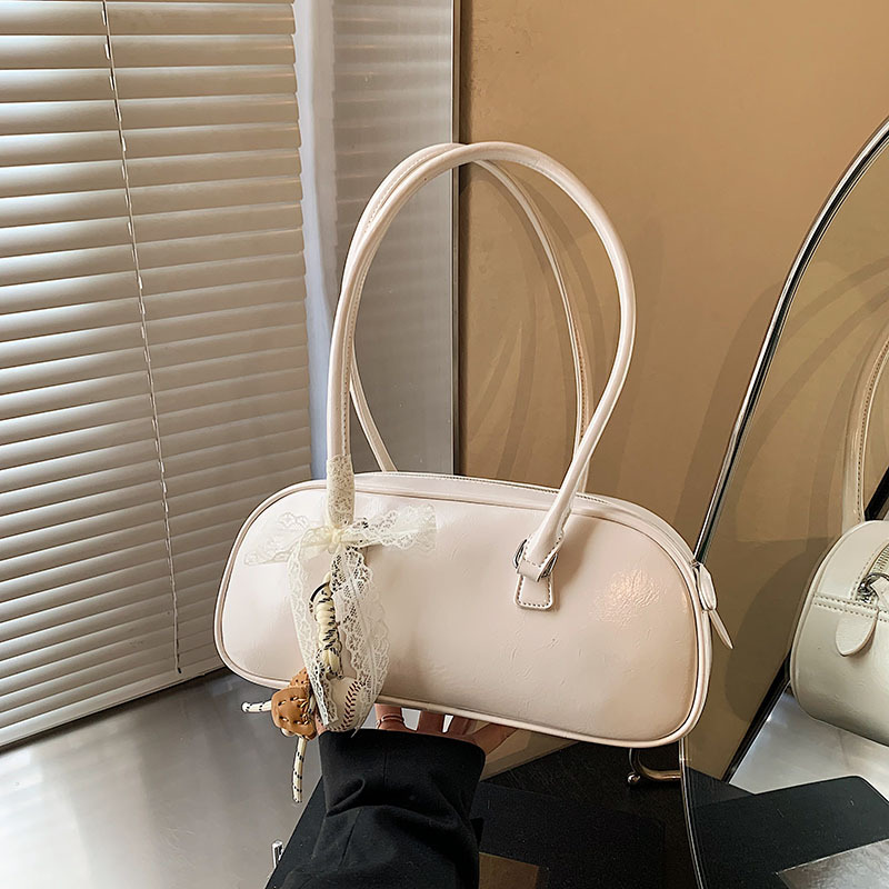Underarm bag for women 2025 New style fashionable solid color handbag, Korean-style single-shoulder bag for women's commuting quality baguette bag full figure