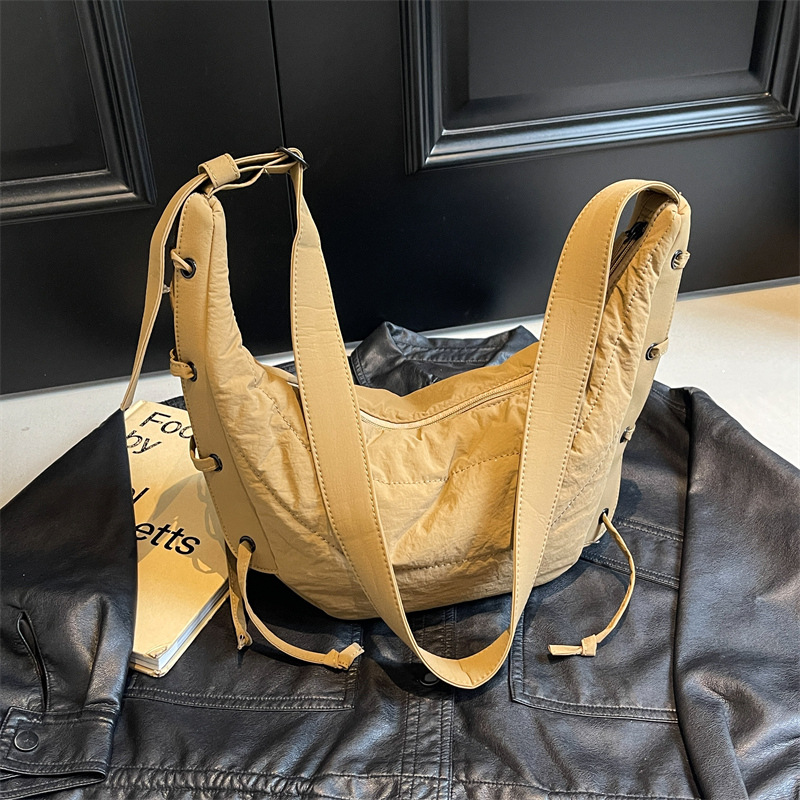 Casual and versatile ins fashion small bag for women, 2025 new trendy crossbody bag made of nylon fabric, single-shoulder dumpling bag Specification drawing