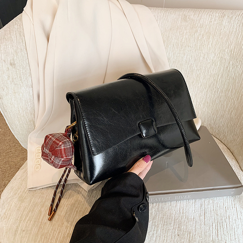 Women's underarm bag 2024 new style, trendy and high-end retro Maillard single-shoulder bag, commuter crossbody small square bag Specification drawing