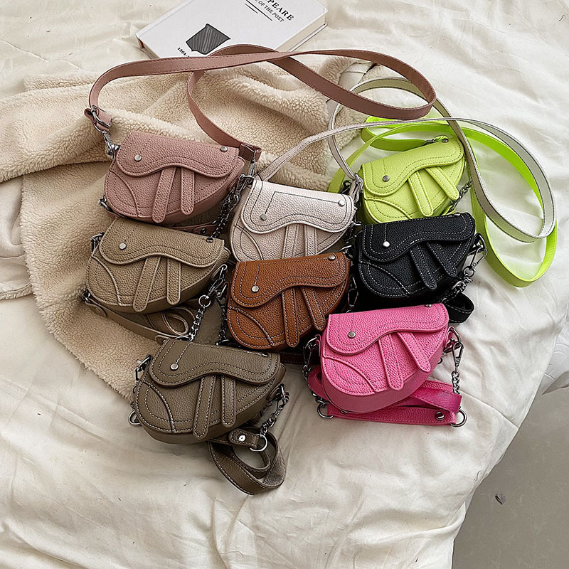 bags Foreign trade children's bags, retro and versatile mini saddle bags, parent-child girls' hand-held crossbody single-shoulder red envelopes full figure