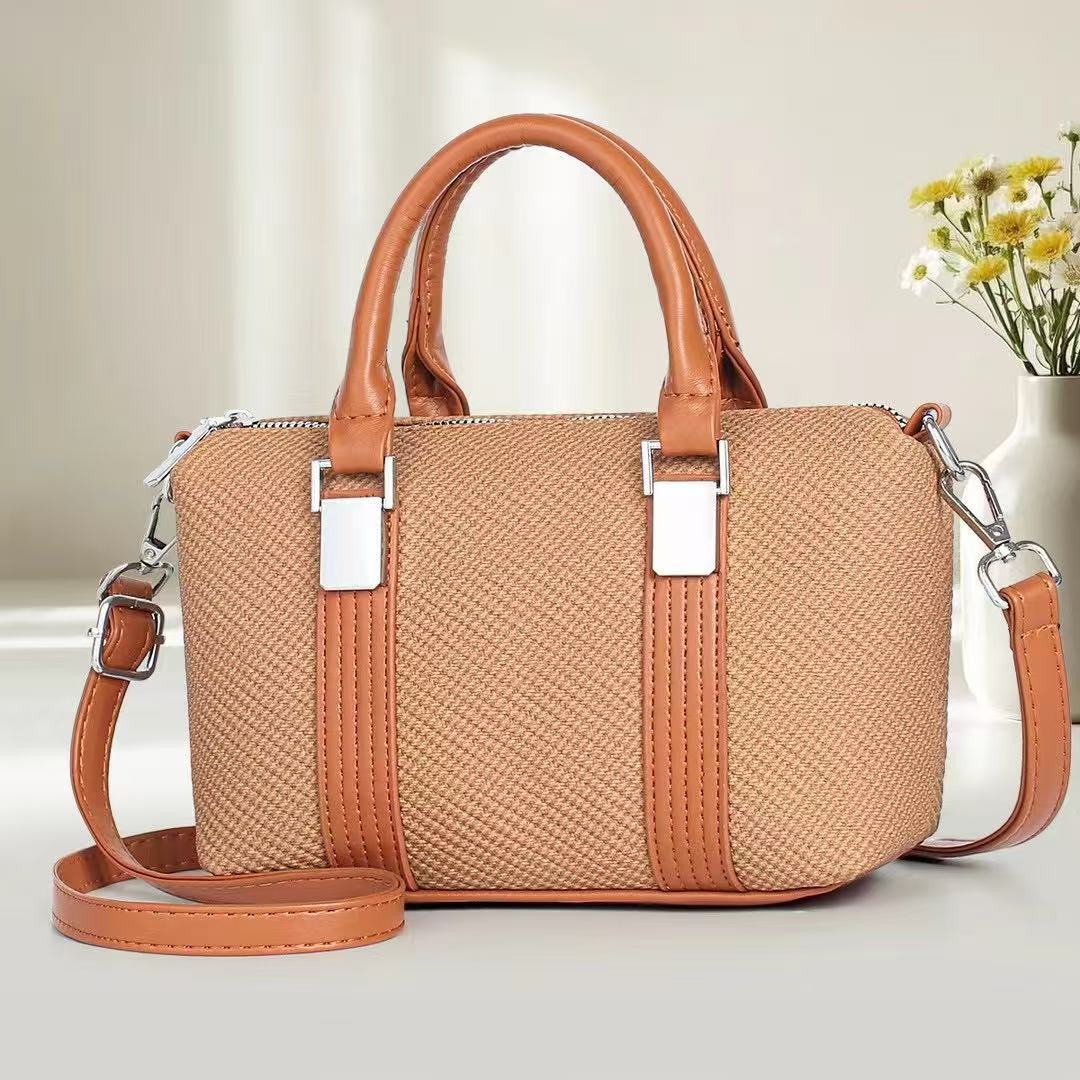 This is a new summer fashion design, made of pu material fabric, featuring a crossbody bag. It's a trendy, versatile and simple single-shoulder bag for women Specification drawing