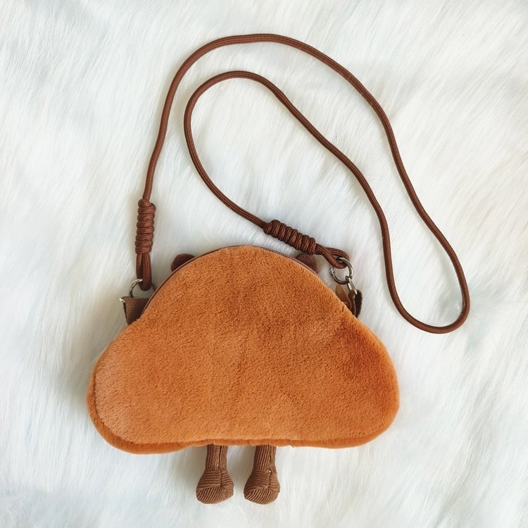 The horned capybara crossbody bag, a cute plush toy single-shoulder bag, an ugly and adorable water guinea pig doll crossbody bag Specification drawing