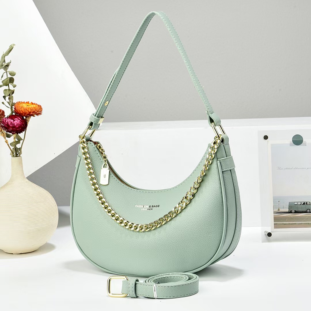 High-end quality dumpling bag for women 2025 new style fashionable and versatile crossbody bag, popular commuting single-shoulder small bag Item Picture