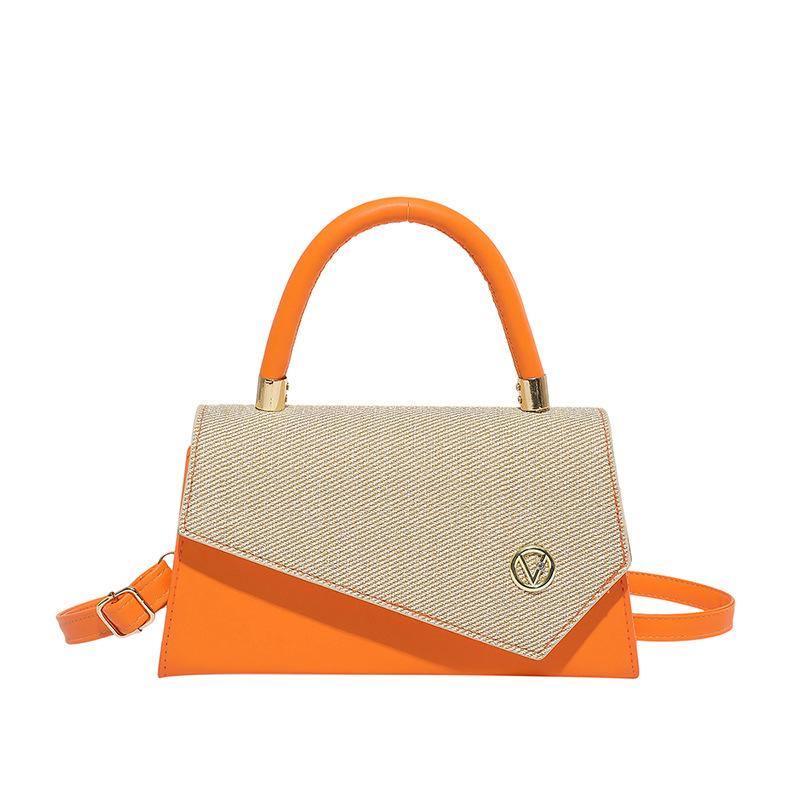 In the summer of 2025, this retro casual trend simple handbag is a new and fashionable crossbody single-shoulder small square bag for women Item Picture