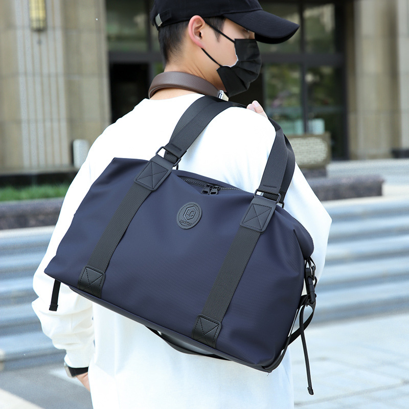 The new large-capacity fashionable single-shoulder bag for spring 2025 is convenient and versatile. It's a crossbody bag and a cross-border trend Specification drawing