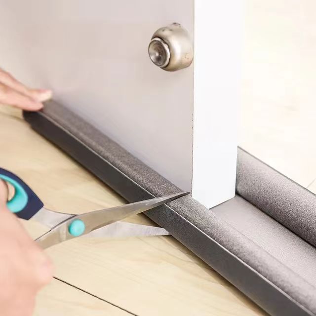Door gap sealing strips, door bottom windproof, door gap windproof wonder, soundproof sealing strips for indoor doors and Windows, soundproof door stickers details Picture