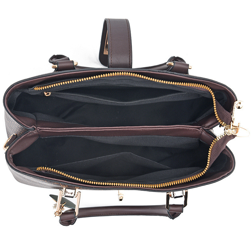 Women's handbag 2023 New style fashionable and elegant mom bag, middle-aged large-capacity high-end crossbody bag, mother-in-law bag Application Scenario