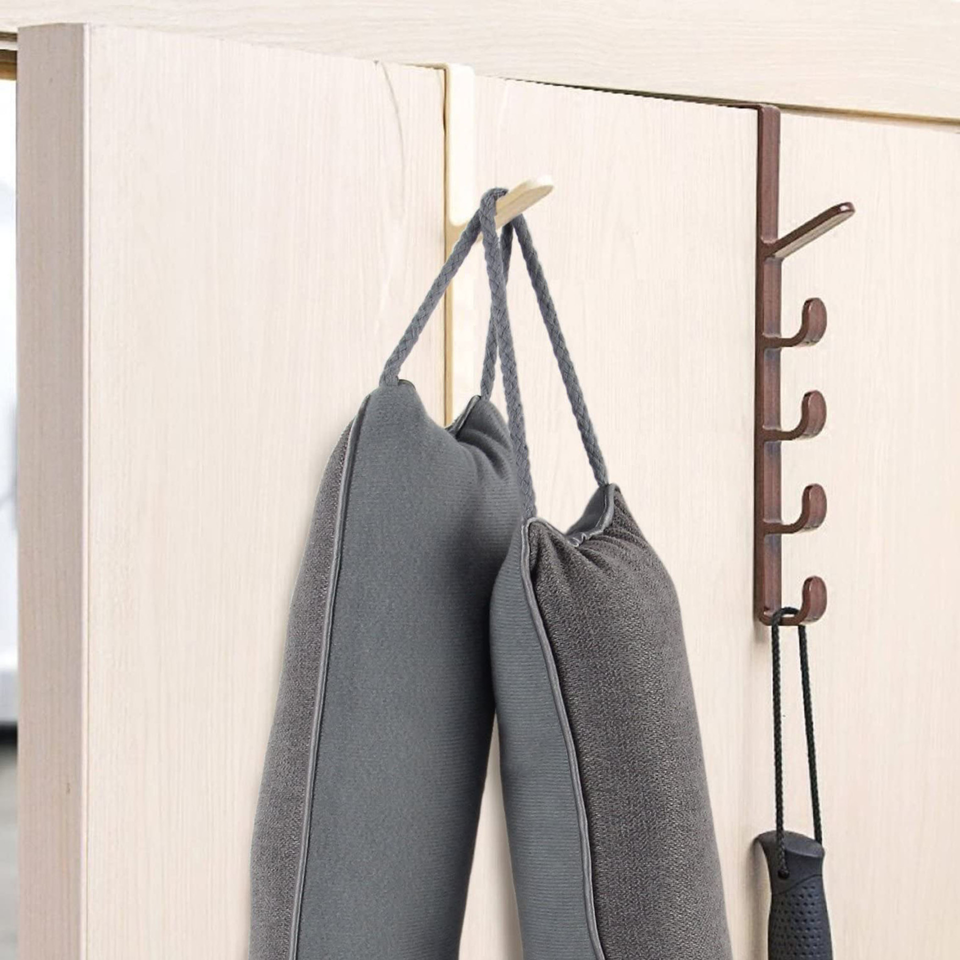 Cross-border best-selling no-hole door stop, door barrier, fabric door stop, dust-proof door gap bottom windproof sealing strip, door barrier fabric strip full figure
