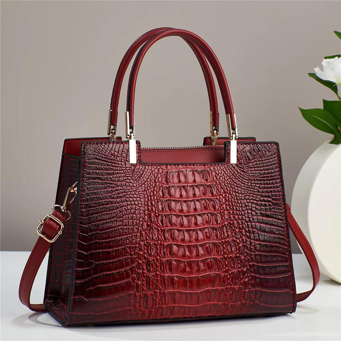 Fashionable crocodile-patterned women's and mom's bag, high-end, elegant and versatile single-shoulder crossbody bag 2023, large capacity handbag Item Picture