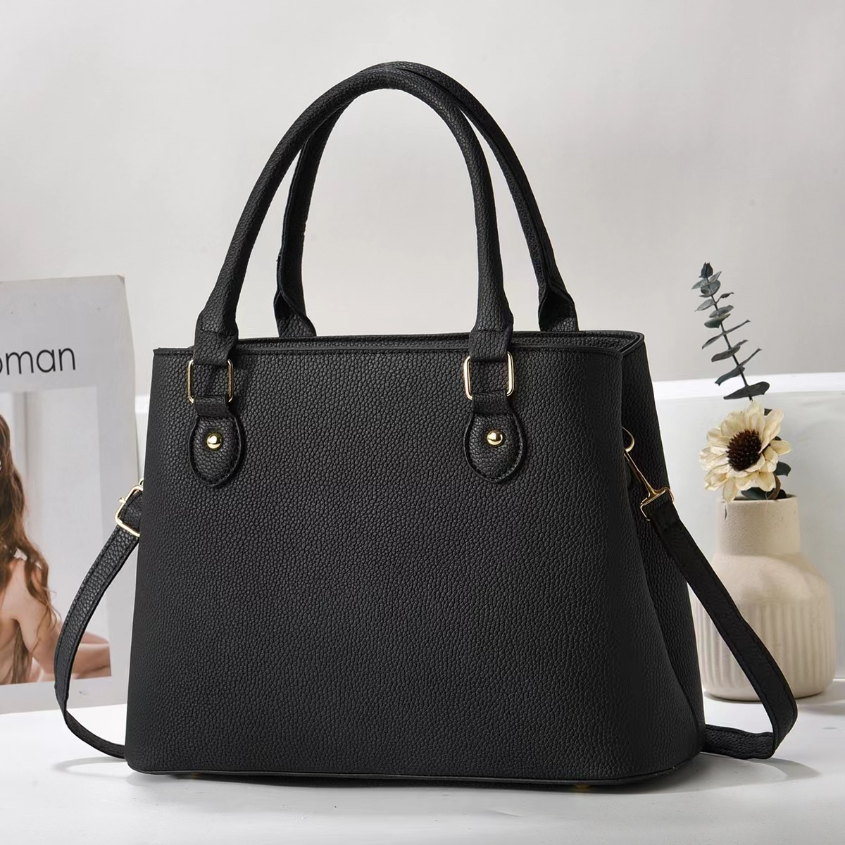 New 2024 women's bag crossbody bag, single-shoulder bag, fashionable and elegant women's handbag, cross-border foreign trade consignment for women full figure