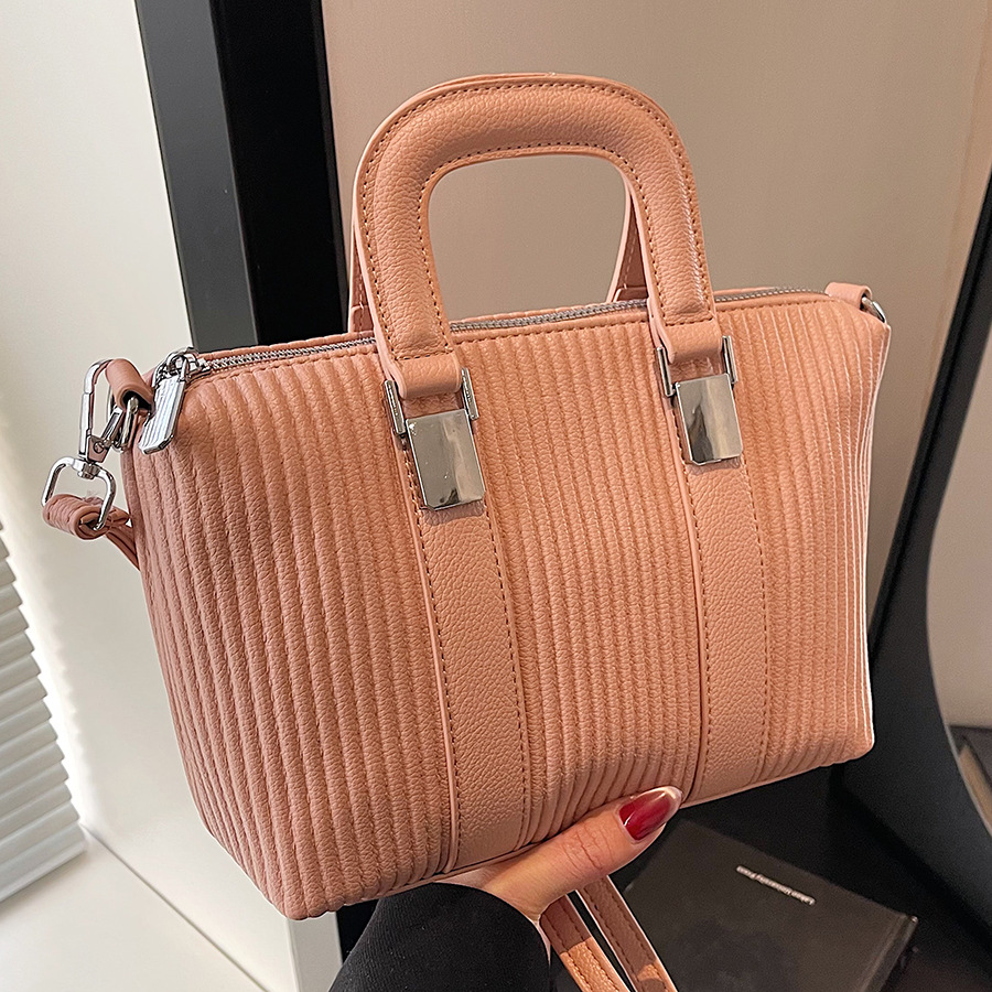 Women's 2024 new style commuter bag, high-end handbag, fashionable shoulder bag, versatile and casual crossbody bucket bag full figure
