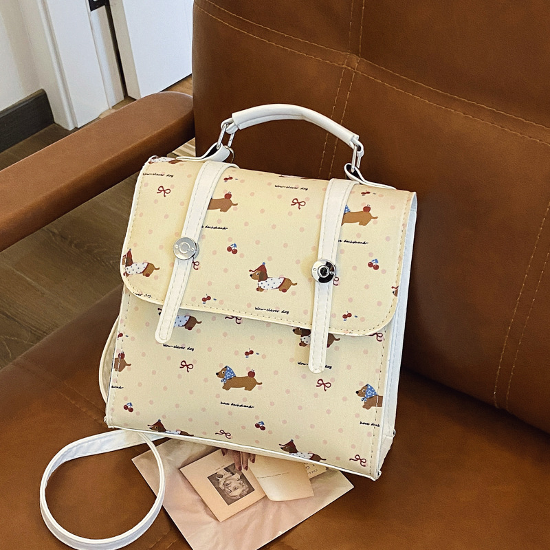 A new high-quality, niche women's backpack, a versatile mini and cute cartoon single-shoulder bag for travel full figure