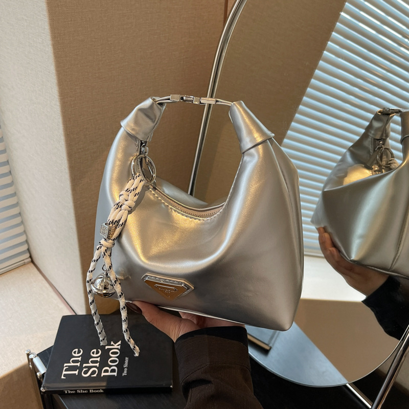 Korean-style stylish and versatile handbag, a new model for women in 2025, with a sense of fashion and sophistication, simple and niche single-shoulder bag and crossbody bag Specification drawing