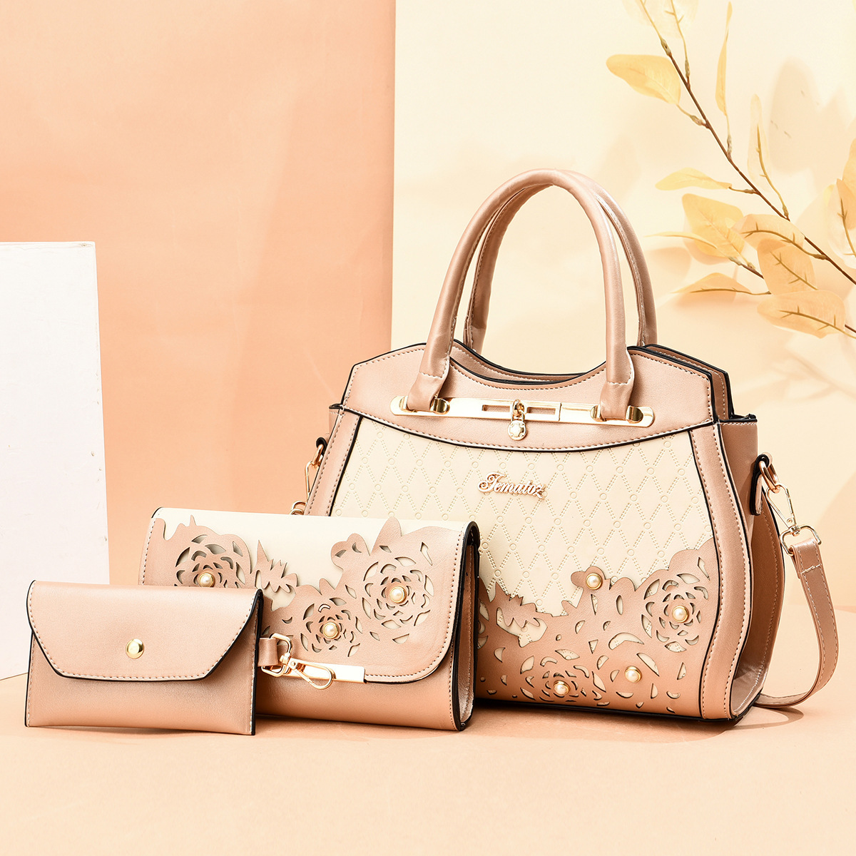 bags women in stock 2022 New large-capacity three-piece set, hand-held shoulder crossbody bag, one piece consignment Application Scenario