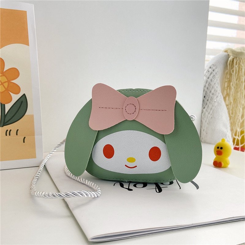 Cute cartoon plush little girl crossbody bag, fashionable and trendy, super cute and trendy. Paired with a phone bag, Japanese-style loose change bag for girls Application Scenario