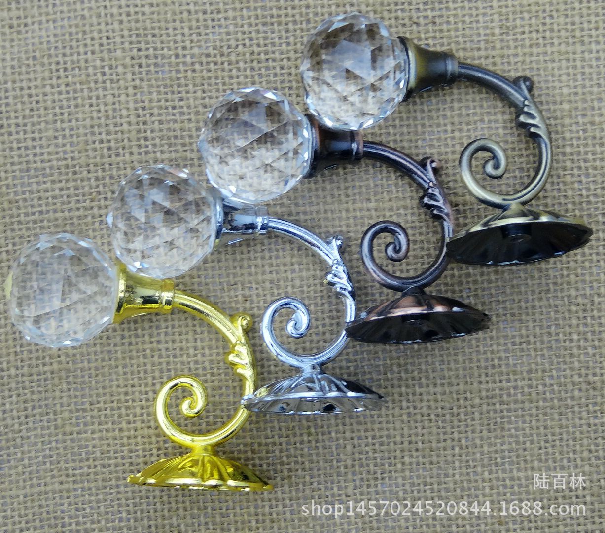 Curtain wall hooks, curtain hooks, European-style wall hooks, zinc alloy engraved round head crystal hooks, clothing and hat accessories and auxiliary materials full figure