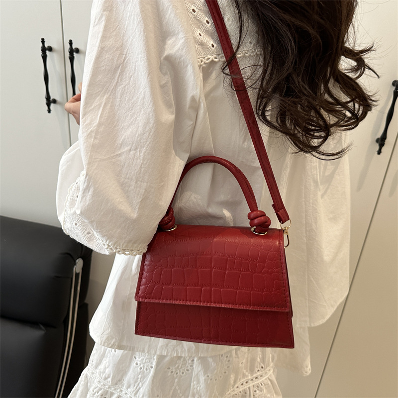 New fashionable solid color simple and versatile commuter women's bag 2025 summer trendy and stylish hand-held shoulder crossbody bag for women Specification drawing