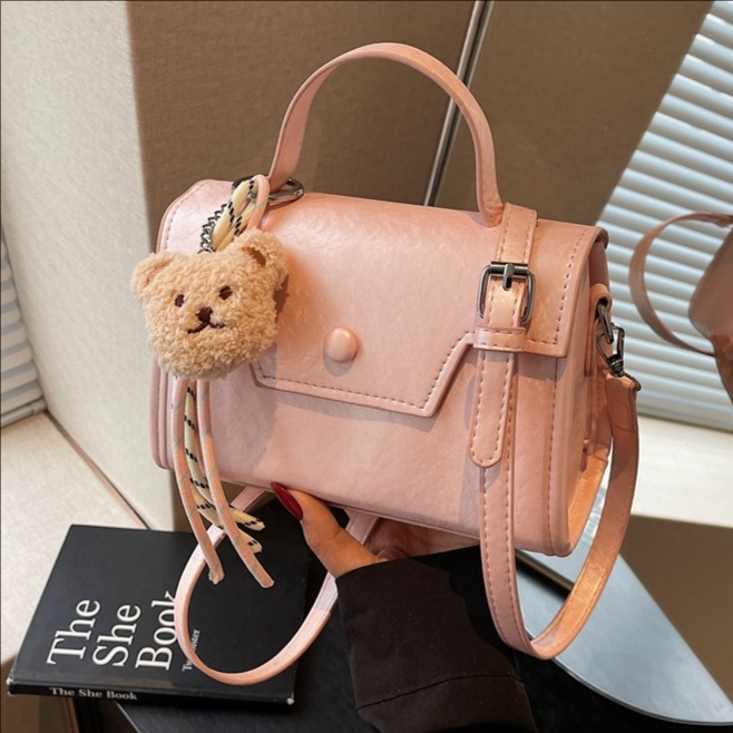 High-end quality and fashionable hand-held small square bag for women, new Spring/Summer 2025, simple single-shoulder bag, casual and versatile crossbody bag full figure