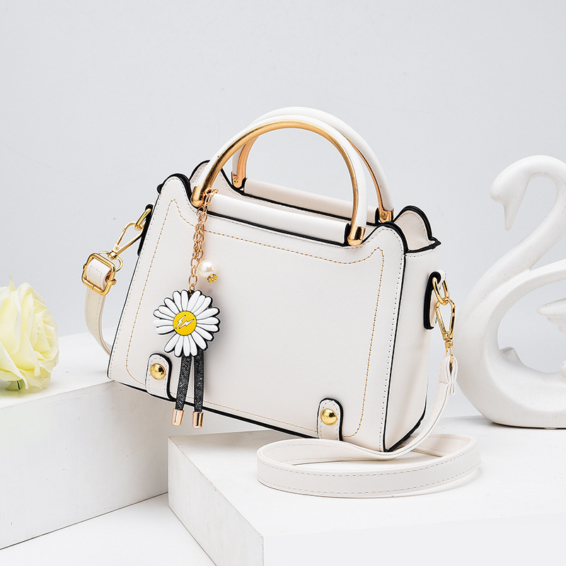 Women's handbag 2025 Winter new style fashionable and simple small square bag Korean version single-shoulder crossbody bag cross-border consignment full figure