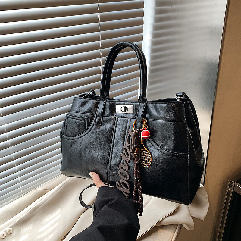 Retro women's large-capacity 2024 new casual single-shoulder crossbody bag, trendy and versatile hand-carry commuter tote bag Specification drawing