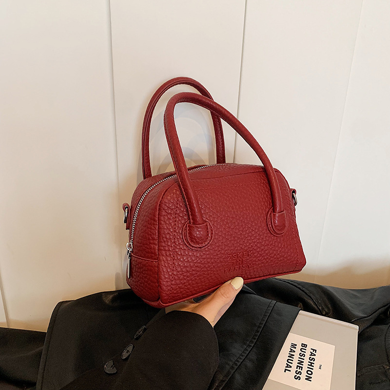 High-end niche bag, retro and versatile small square bag, 2024 new Korean version crossbody bag, hand-held work small handbag Specification drawing