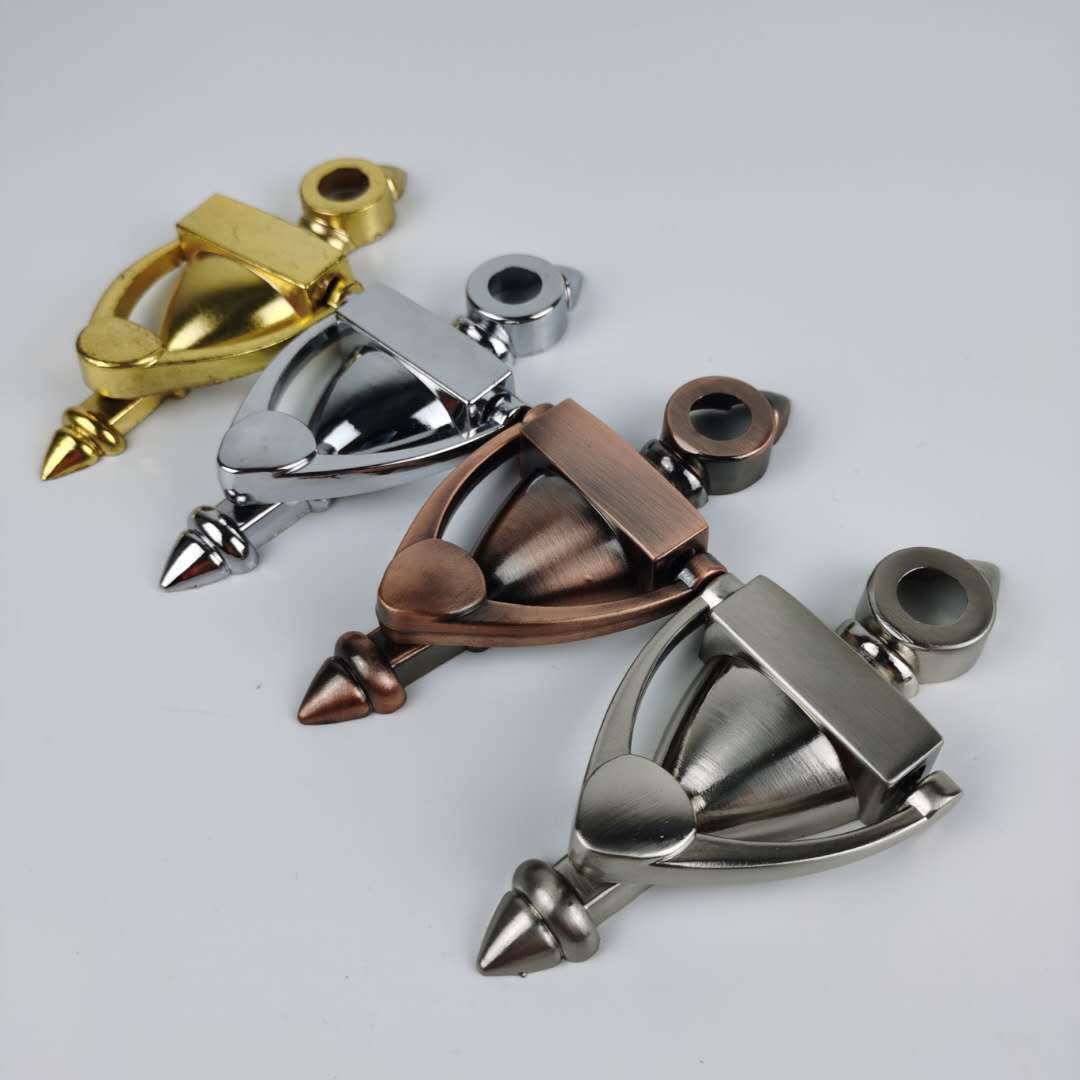 Specialized manufacturer supplies Amazon door-knocking devices. Electroplated door-knocking devices with cat eyes, quality guaranteed Item Picture
