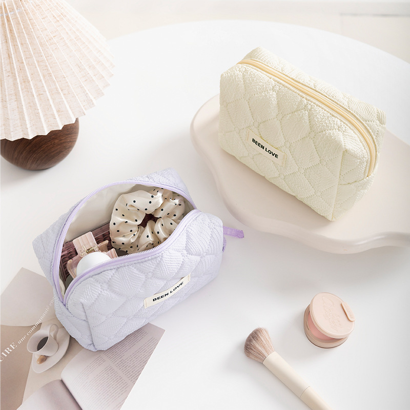 The new Qiwen Octagonal makeup storage bag, travel hand-held storage bag, solid color makeup bag, large capacity and high-end feel details Picture