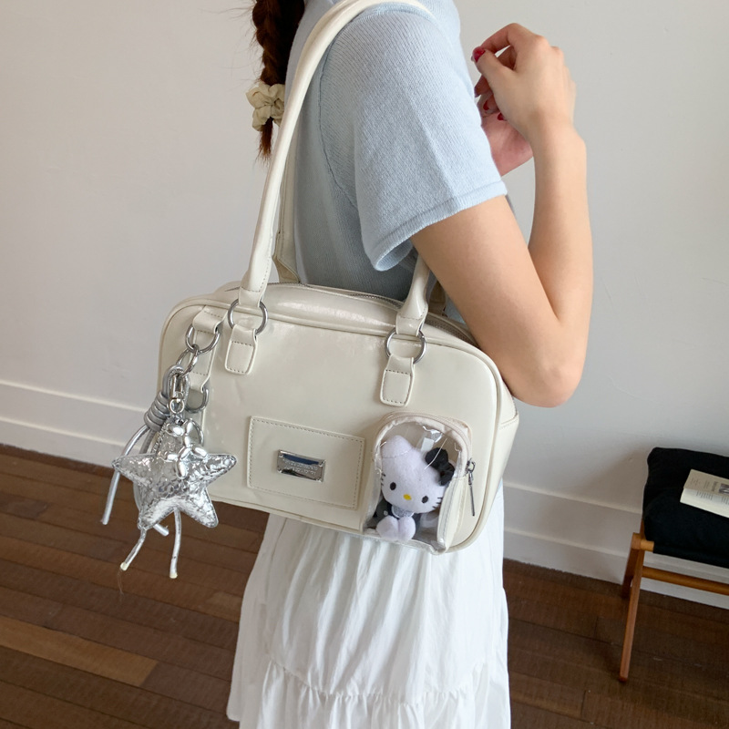 A niche Japanese pain bag with a large capacity underarm bag for women in 2025, a new Korean-style fashionable Boston bag for commuting, and a single-shoulder bag details Picture