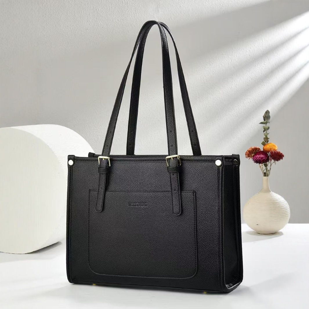High-end retro versatile tote bag 2025 new style light luxury trendy shoulder bag Square envelope messenger bag full figure
