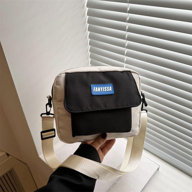 Simple and versatile solid-color small square bag, ins Korean-style casual student, Japanese-style trendy single-shoulder crossbody bag full figure