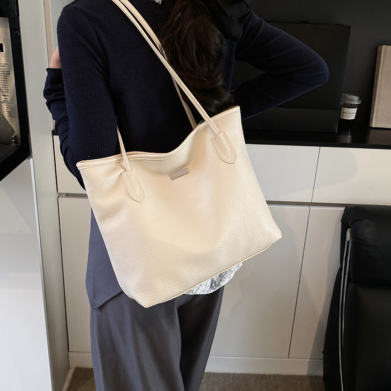2025 Casual daily simple solid color Korean-style tote bag, a niche casual large-capacity single-shoulder women's bag for work and commuting details Picture