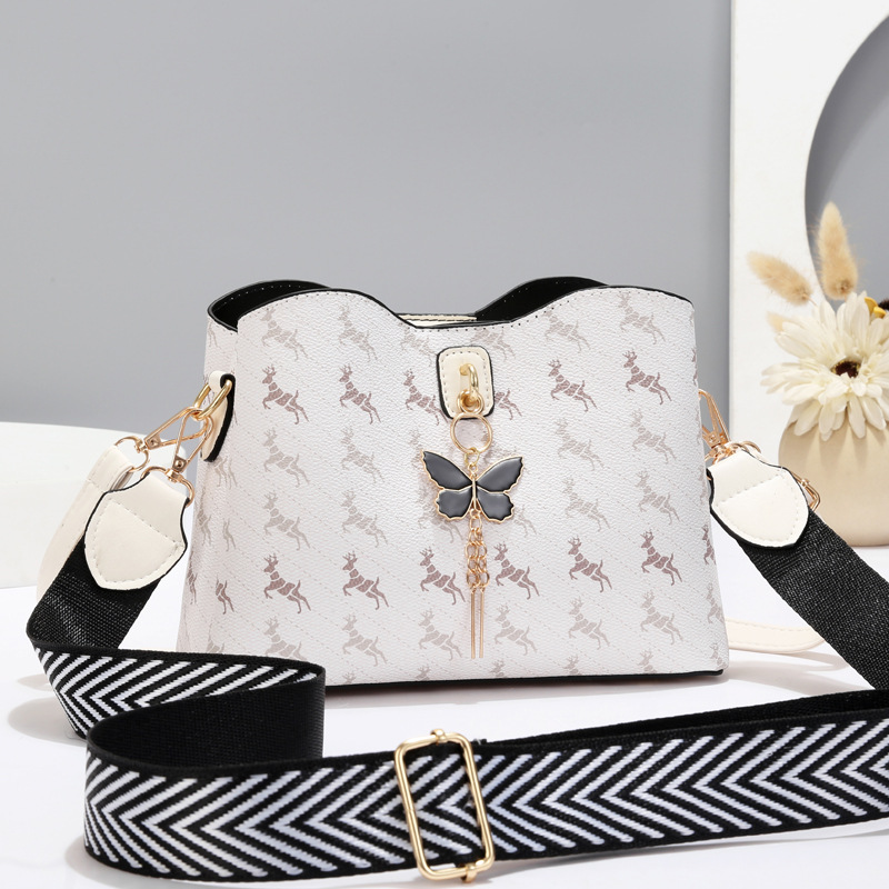 Wholesale of fashionable single-shoulder bags, foreign trade women's bags, printed 2024 new crossbody bags, personalized bucket bags, simple small bags full figure