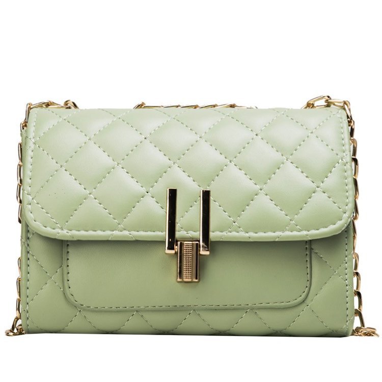 The manufacturer wholesals new Korean-style, versatile and stylish diamond-shaped chain bags, trendy Y-lock small square bags, single-shoulder crossbody bags Item Picture