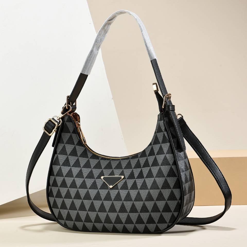 【 Cross-border Bestseller 】 Women's Bag 2024 Fashion Korean Version single-shoulder crossbody chain Bag Cross-border Trendy Casual Style Bag details Picture