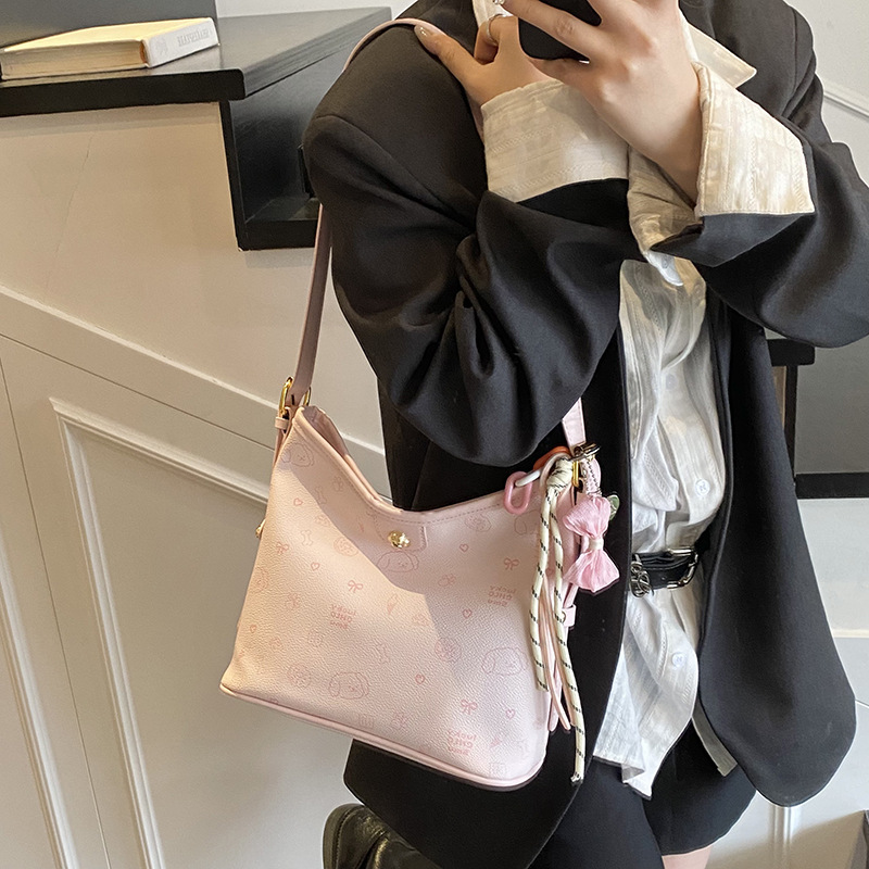 Fresh, fashionable and versatile printed tote bag for women 2025 new style casual and simple single-shoulder underarm bag for commuting crossbody details Picture
