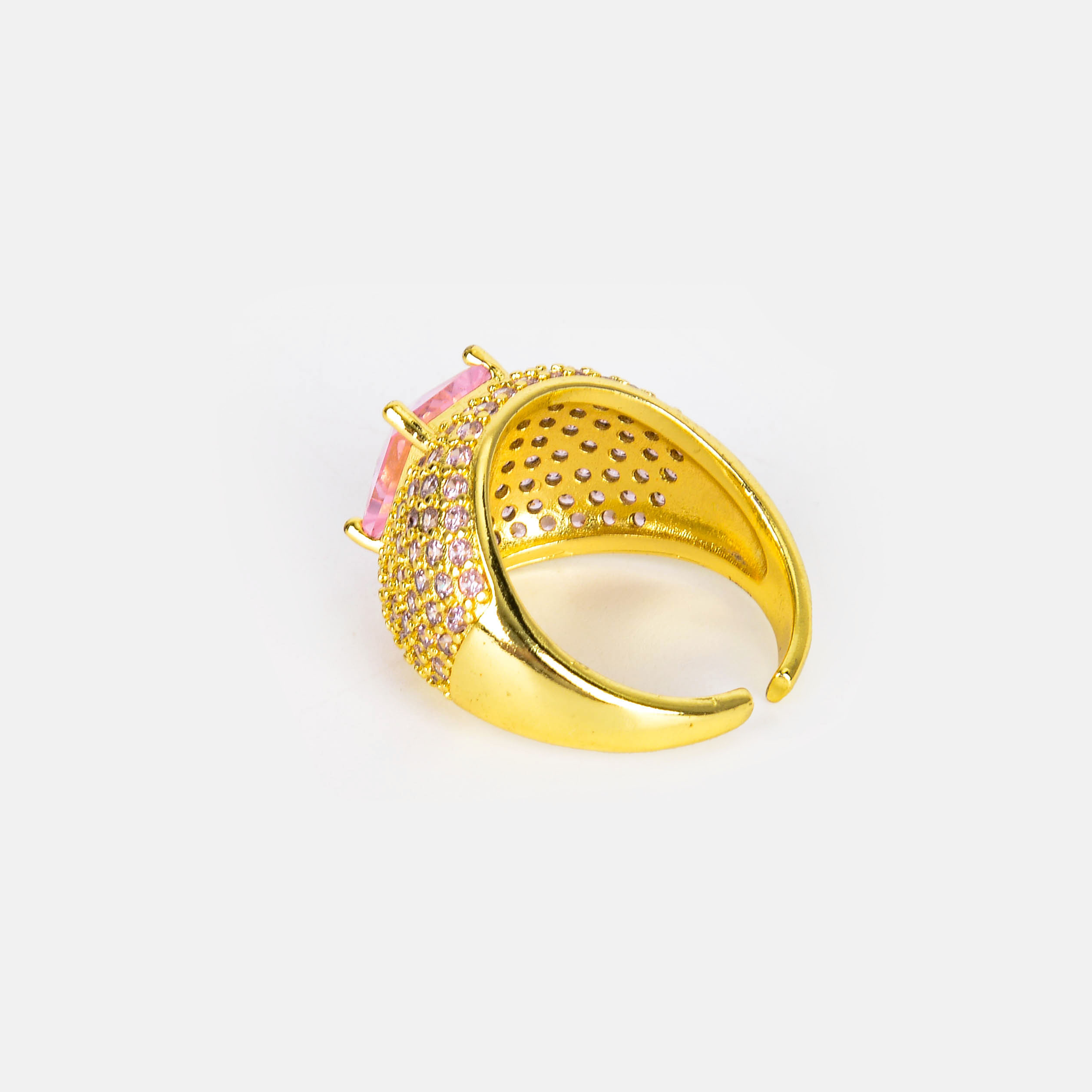 A new British style light luxury and fashionable copper jewelry, a micro-inlaid super sparkling group diamond ring, a versatile ring that exudes a trendy vibe Specification image