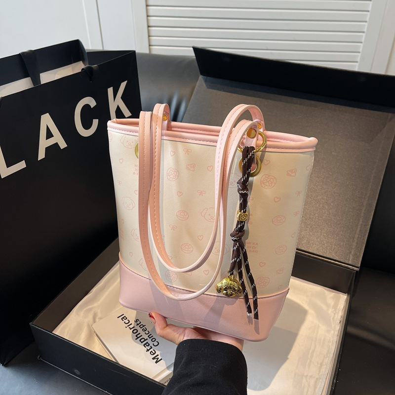Large-capacity commuting bag for women, 2025 new trendy Korean-style tote bag, versatile and casual single-shoulder bucket bag details Picture
