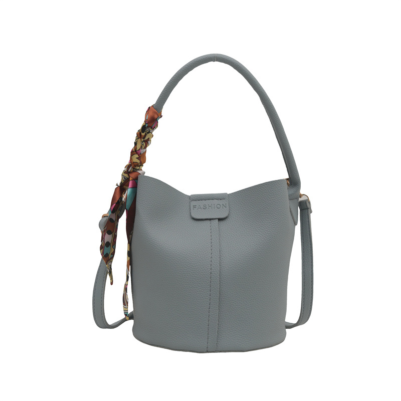 Cross-border quality bag for women 2024 Summer New style silk scarf crossbody bag, stylish hand-held vegetable basket bucket bag Item Picture