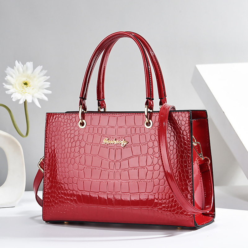 "Grand Mom Bag 2023 Fashion brand bag, large-capacity simple women's handbag, bestseller, single-shoulder crossbody bag, trendy. Specification drawing