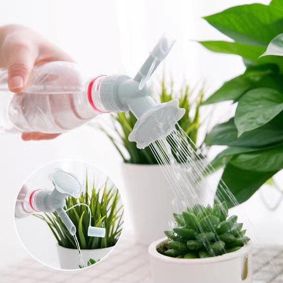 The new double-head watering device is portable and universal. It can be used for both beverage bottles, water bottles and shower heads. It is a perfect tool for watering sunflowers Application Scenario