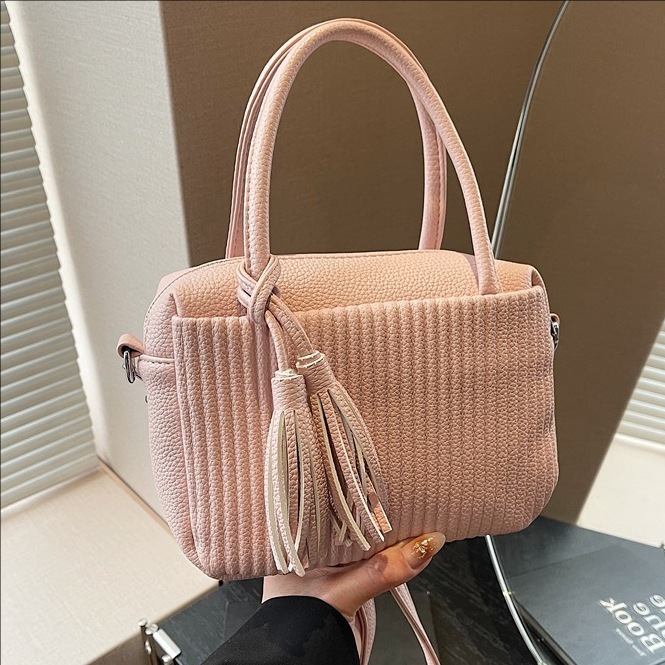 Stylish and simple commuter pillow bag for women, 2025 new style, niche pleated fashion single-shoulder bag, casual and versatile crossbody bag full figure