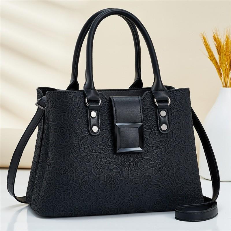 Wholesale of women's bags 2022 new style embossed bags, European and American fashion lace pattern single-shoulder hand-carry crossbody bags, export consignment Application Scenario