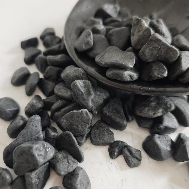 The manufacturer supplies waxed gravel for garden landscaping, paving, Japanese garden decoration, permeable pavement, and black waxed gravel Specification drawing