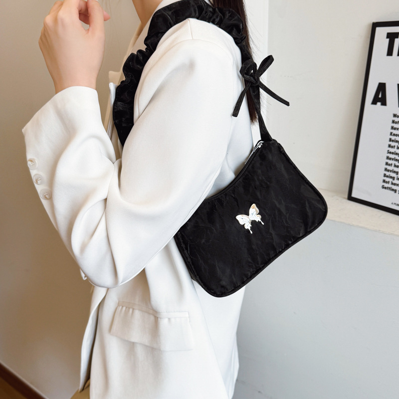 The popular solid-color bow underarm bag 2025 new style simple and casual handbag with pleated, stylish and fashionable shoulder bag Specification drawing