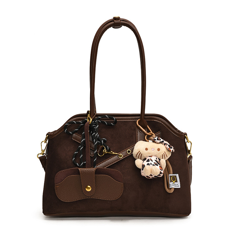 A niche design retro matte tote bag for women, a new 2024 fashionable and individual leopard print hand-held crossbody briefcase Item Picture