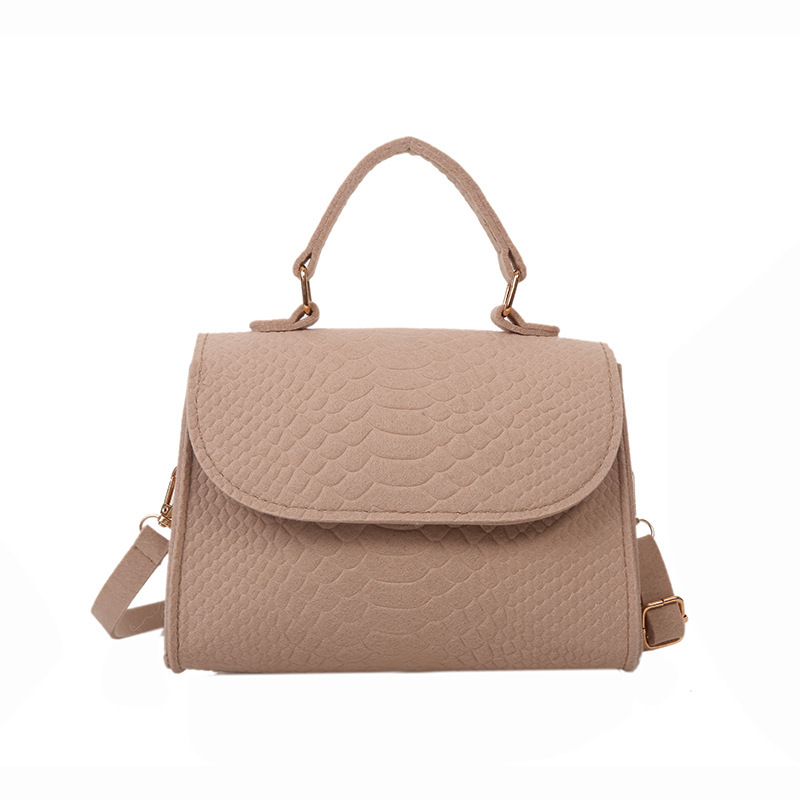 Solid color crocodile pattern casual bag for women 2023 new Korean style trendy fashion single-shoulder bag, hand-held crossbody small square bag Item Picture