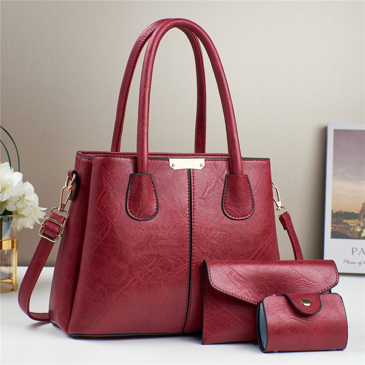 New retro pattern cross-border color-blocking print three-piece women's bag set, large capacity, stylish texture, single-shoulder crossbody Application Scenario